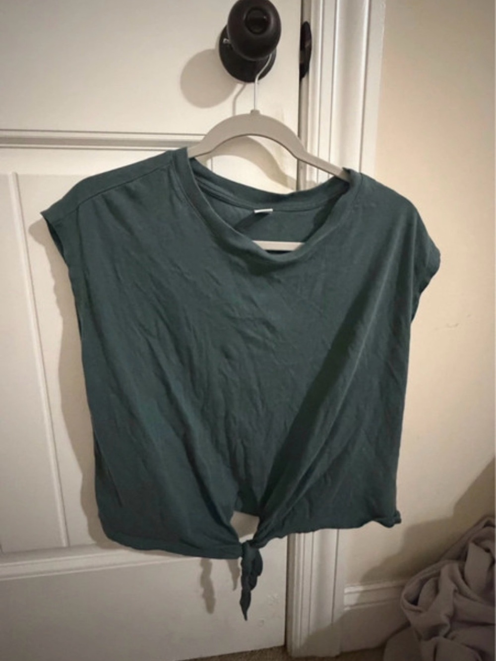 Old Navy Knot-Front Crop Tee in Teal